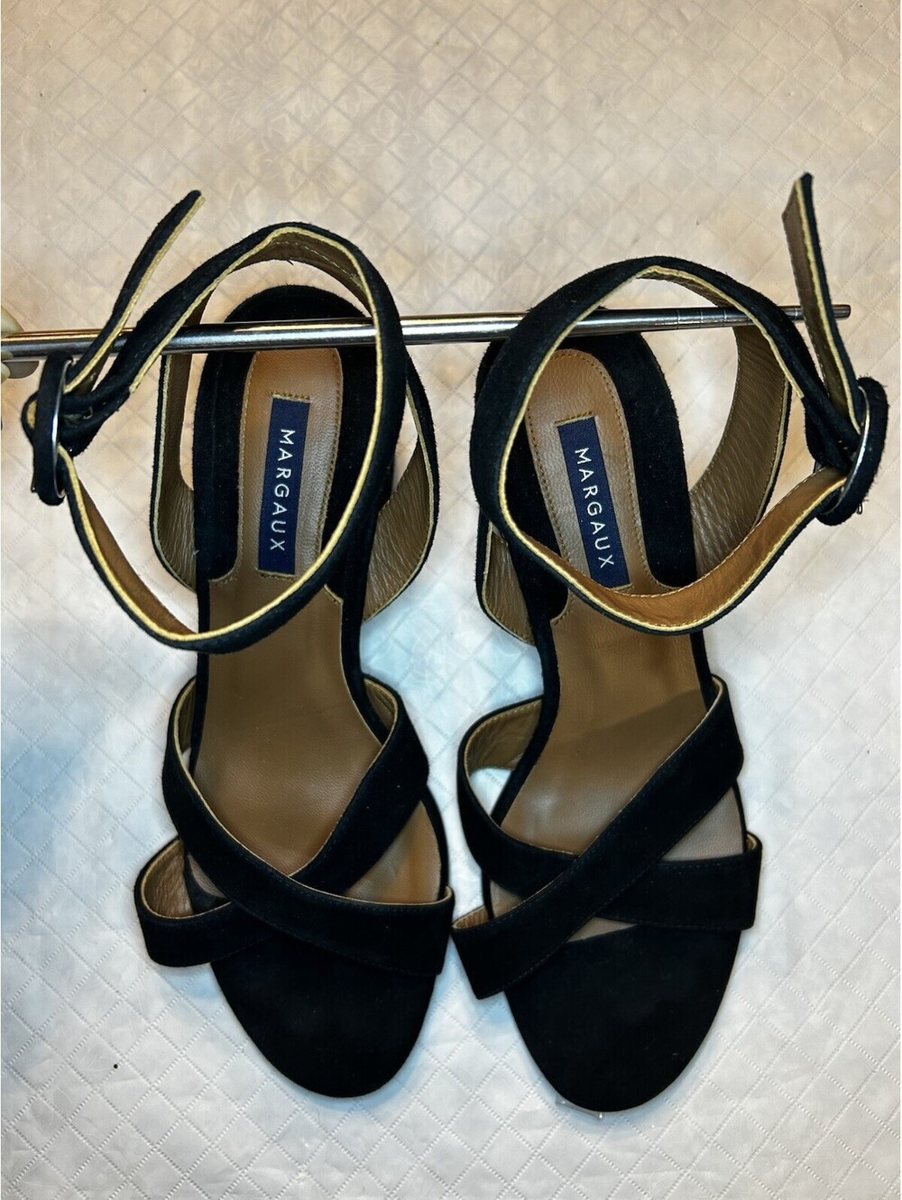 Margaux NY The City Sandal Black Suede Block Heel Crisscross Strappy Sz 38.5/8 M